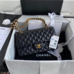 CHANEL CLASSIC HANDBAG - Image 2