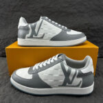 Louis Vuitton Rivoli Sneaker - Image 2