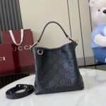 GG Emblem small bucket bag - Image 2