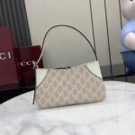 GG Emblem small shoulder bag - Image 2