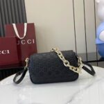 GG Emblem small shoulder bag - Image 2