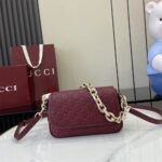 GG Emblem small shoulder bag - Image 2