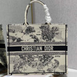 LARGE DIOR BOOK TOTE - Image 2