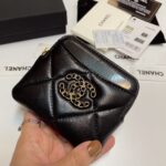 CHANEL 19 Zipper Coin Wallet - Image 2