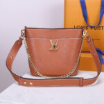 LV Lock and Walk - Image 2