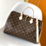 LV Speedy Bandoulière 35 - Image 2
