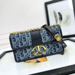 Dior 30 Montaigne East-West Bag with Chain - Image 2