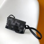 LV Steamer Wearable Wallet - Image 2