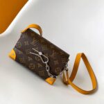 LV Steamer Wearable Wallet - Image 2