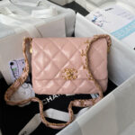 CHANEL MINI FLAP - Image 2