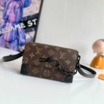 LV Steamer Wearable Wallet - Image 2