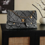 Chanel MAXI FLAP BAG(HIGH-END GRADE) - Image 2