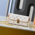 LV Pochette Camille - Image 2