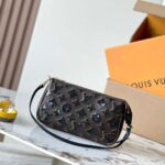 LV Pochette Accessoires - Image 2