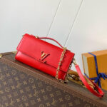 LV Wallet On Chain Capucines - Image 2