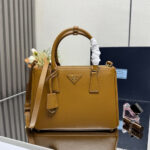 Prada Galleria medium Saffiano leather bag(HIGH-END GRADE) - Image 2