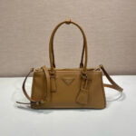 Medium Prada Galleria leather bag(HIGH-END GRADE) - Image 2