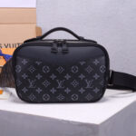 LV Bumbag - Image 2