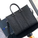 Dior Medium East-West Tote Bag - Image 2