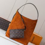 LV Hobo MM - Image 2
