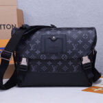 LV Messenger PM Voyager Bag - Image 2