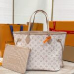 LV Neverfull Inside Out MM - Image 2
