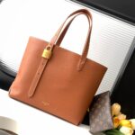 LV Low Key Cabas MM - Image 2