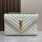 YSL envelope medium in grained leather - Image 2