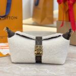 LV Pochette Mia(HIGH-END GRADE) - Image 2