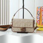 Fendi Baguette - Image 2