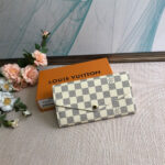 Louis Vuitton Sarah Wallet - Image 2