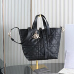 Medium Dior Toujours Vertical Tote Bag(high-end grade) - Image 2