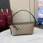 GG Emblem small shoulder bag - Image 2
