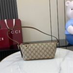 GG Emblem small shoulder bag - Image 2