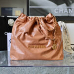 CHANEL 22 SMALL HANDBAG(high-end grade) - Image 2