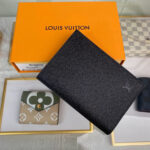 LV PASSPORT COVER - Image 2