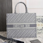 LARGE DIOR BOOK TOTE - Image 2