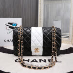 CHANEL CLASSIC HANDBAG - Image 2