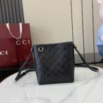 GG Emblem nano bucket bag - Image 2