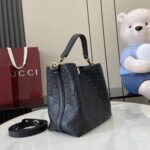 GG Emblem small bucket bag - Image 3