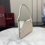 GG Emblem small shoulder bag - Image 3