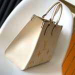 LV OnTheGo MM - Image 3