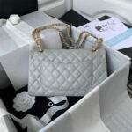 CHANEL CLASSIC FLAP HANDBAG(High-End Grade) - Image 3