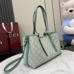GG Emblem medium tote bag - Image 3