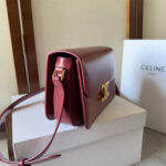 CELINE CLASSIQUE TRIOMPHE BAG in shiny calfskin(HIGH-END GRADE) - Image 3