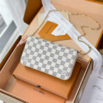 LV Pochette Félicie - Image 3