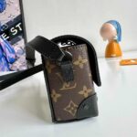 LV Steamer Wearable Wallet - Image 3