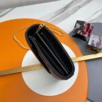 YSL classic cassandre chain wallet in grain de poudre leather - Image 3