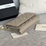 Chanel classic chain wallet - Image 3