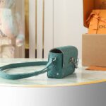 LV Steamer Wearable Wallet - Image 3